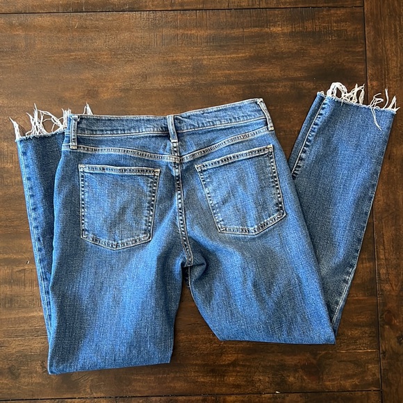 Women’s Gap girlfriend mid rise ankle jeans - Picture 4 of 4